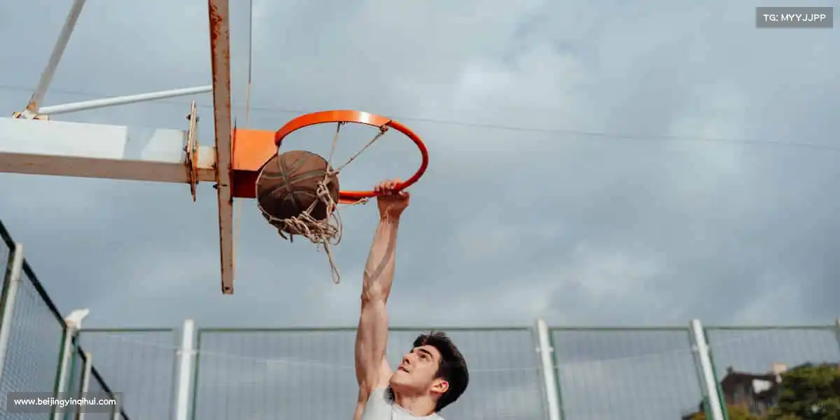 <strong>WG电子</strong>🏊‍♀️畅游泳池、征服跑道、跃上器械！这里，是你超越自我的起点！